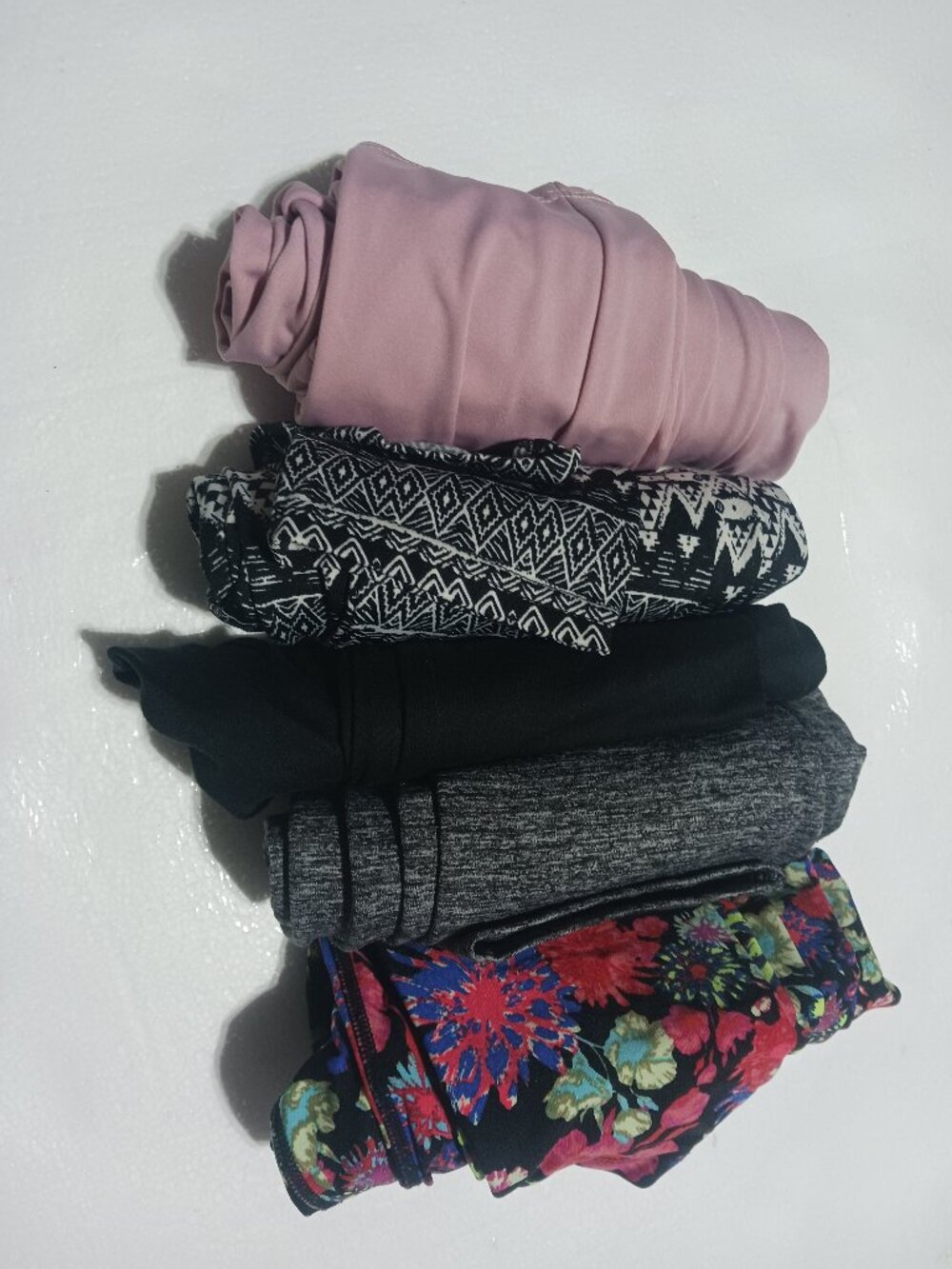 5-Piece Women’s Stretch Pants & Leggings Bundle – Calvin Klein Floral, Gray Ribb